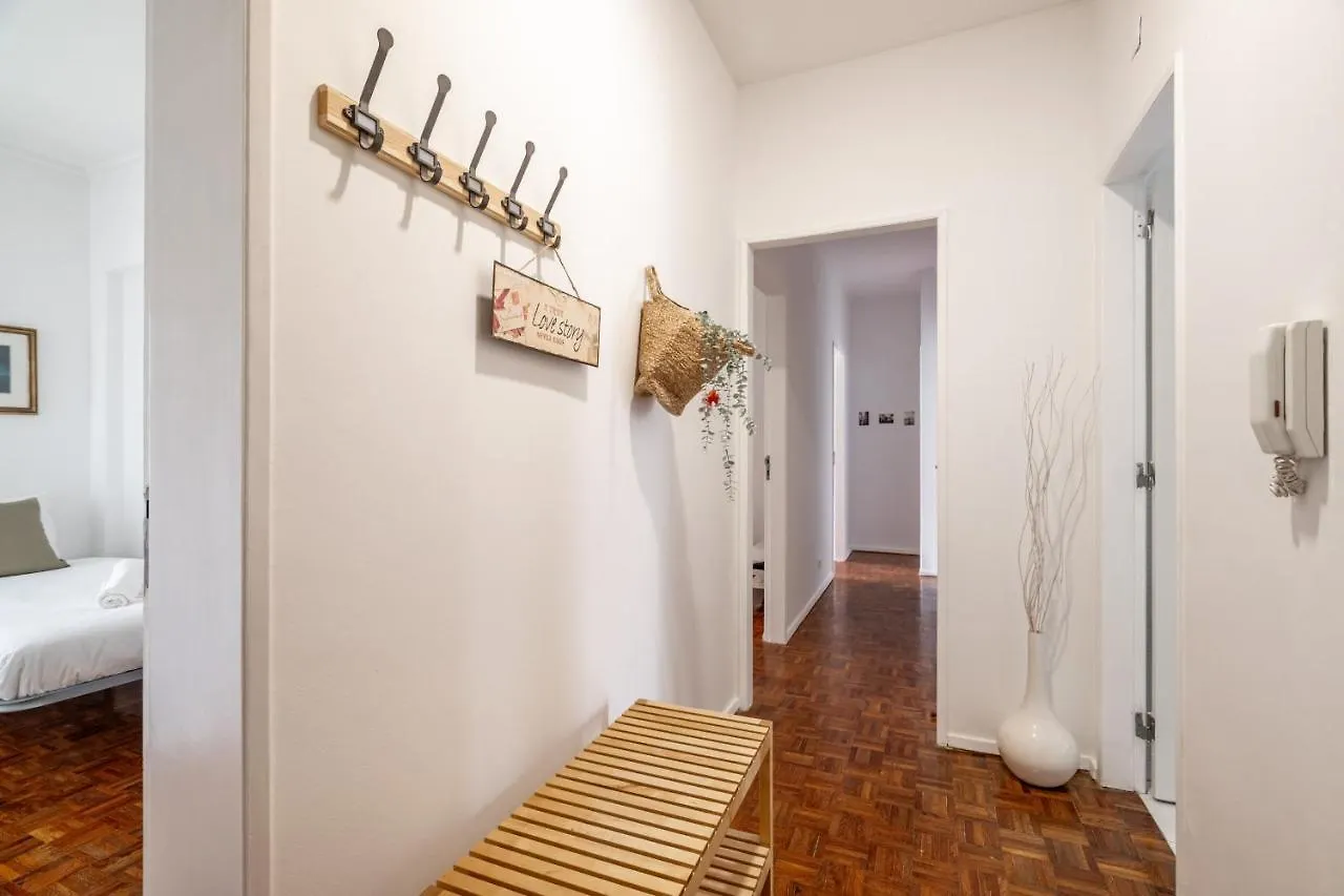 Spacious 3 Bedroom Apartment In The Heart Of Arroios Lisboa Portugal